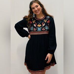 Longsleeve Savanna Jane embroidered dress